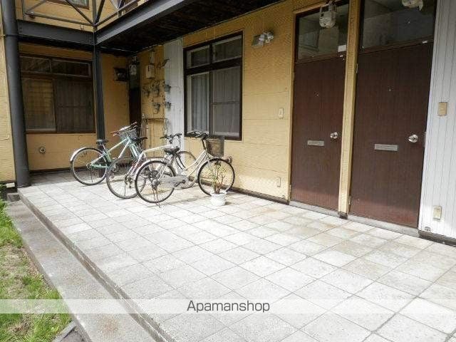 コテージ南郷通の玄関写真