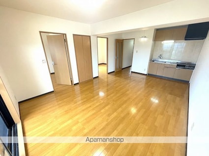 マンション麻績[3LDK/68.09m2]のリビング・居間