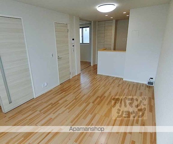 リガールメゾン 円町の内装写真