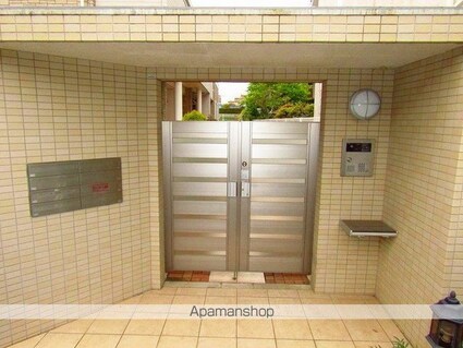 アルファ[1LDK/44.18m2]のエントランス2