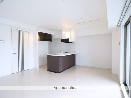 ファーストレジデンス栄[1LDK/48.46m2]の内装2