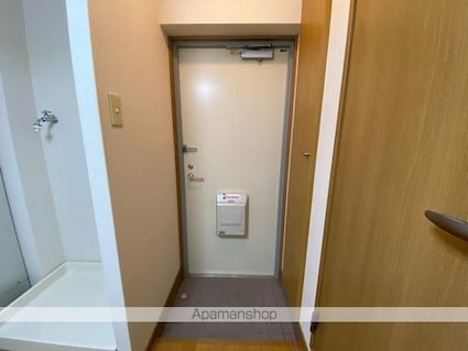 グランドジョラス[1K/29.25m2]の玄関