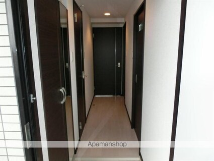 Ｒｉｖｅｒｓ　Ｃｏｕｒｔ[1LDK/43.35m2]の玄関