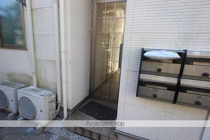 東京都立川市曙町１丁目[1R/12.36m2]のエントランス