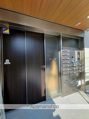 クラシスト清和園町の玄関写真