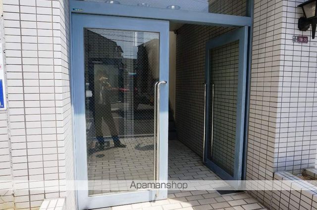 エルベ横堤の玄関写真