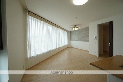 タワー・ザ・ファースト静岡[2LDK/77.03m2]のリビング・居間