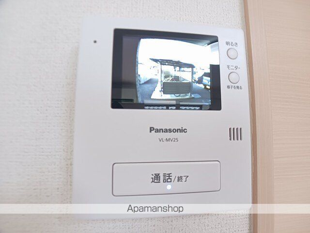 長野市 2階建 築12年の内装写真