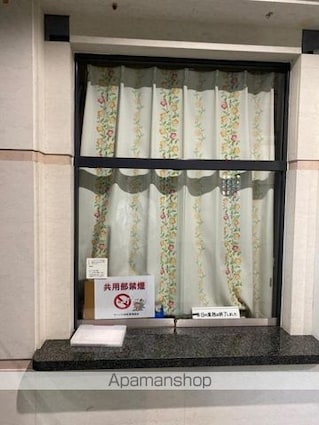 サーパス桜町[4LDK/82.73m2]の共用部1