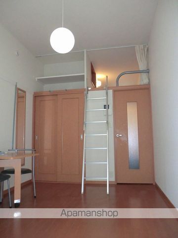 レオパレスエピナールIIIの内装写真