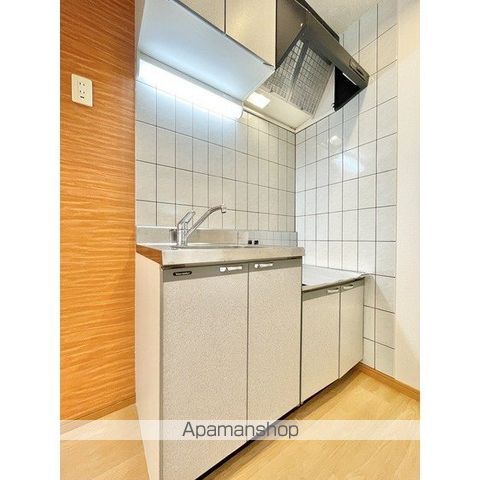 ロイヤルパーク五橋の内装写真