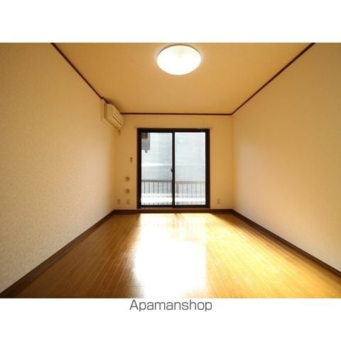 アンプルール フェール リリエンハイムIIの内装写真