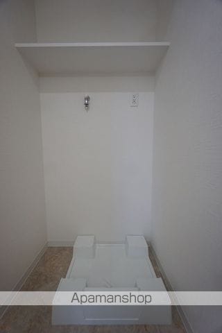 リアレクト白壁の内装写真