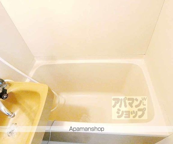 紫野上柏野町マンションの内装写真