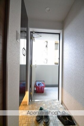 Ｄｅｒ　Ｇｌａｎｚ．Ｙ２　東雲[1R/27.4m2]の玄関
