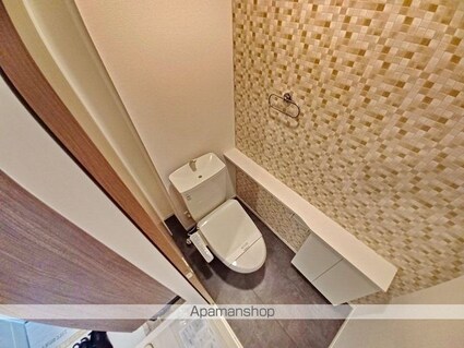 ライフコア吉田小町[1LDK/40.37m2]のトイレ