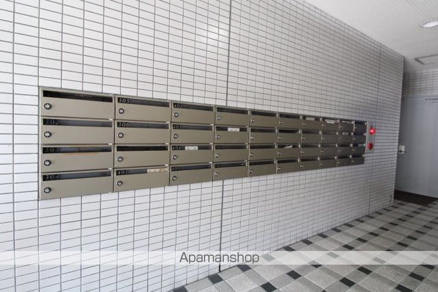 双葉ヒルズ横川駅前の玄関写真