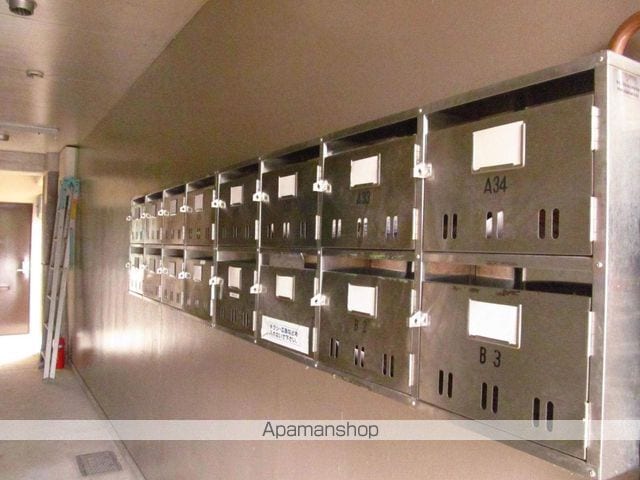 クレールホズミの玄関写真