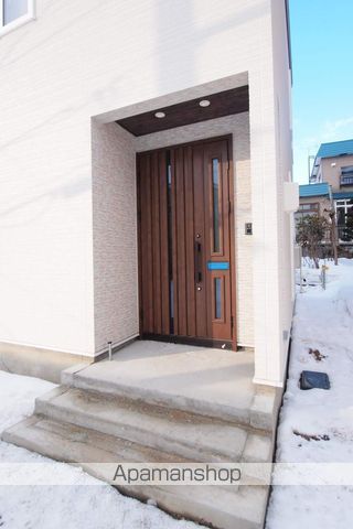 札幌市白石区 2階建 築10年の玄関写真
