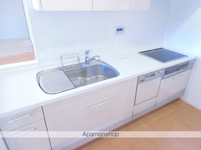 グランアルト福住オーヴェスト棟の内装写真