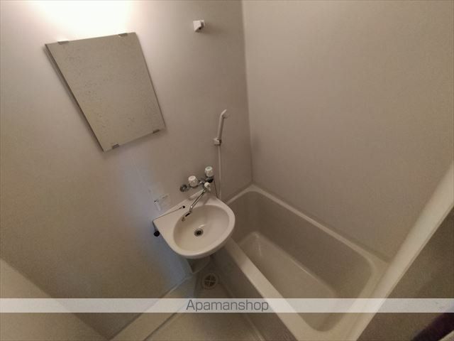 新大阪ハイツの内装写真