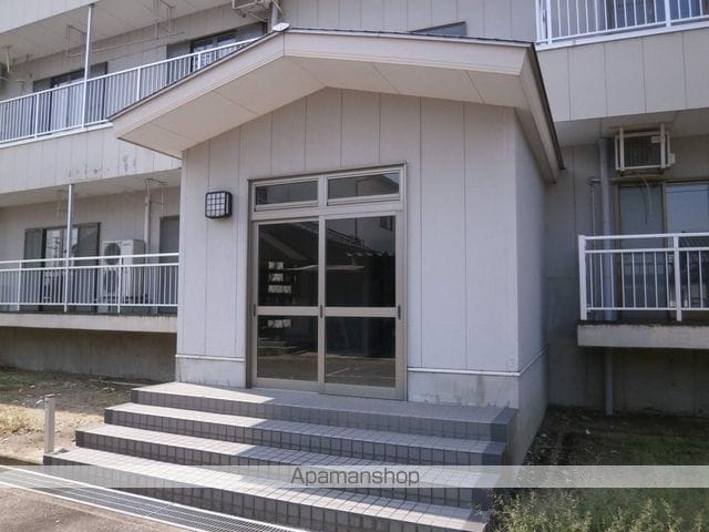 JーHOUSE杉田の玄関写真