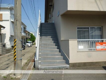 和歌山県和歌山市西浜[2LDK/47.2m2]のエントランス