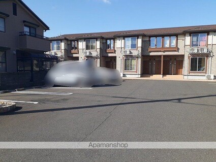 ロゼア[1LDK/50.09m2]の駐車場