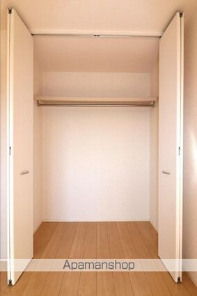 ドエルコート里吉　Ｃ[3LDK/83.98m2]の収納