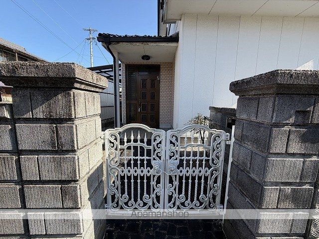 池田町六之井I様戸建の玄関写真