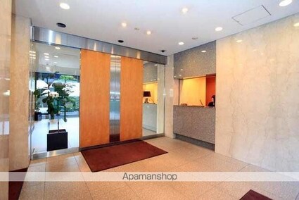 パーク・アヴェニュー神南[2LDK/68.82m2]のエントランス