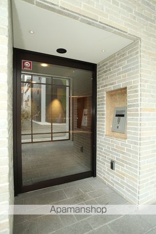 レジュールアッシュ梅田ネクスの玄関写真
