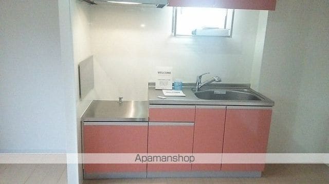 ロイヤルクレッセント西登戸参番館の内装写真