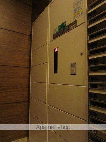 プライムメゾン南2条の玄関写真