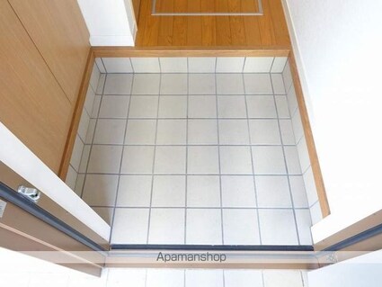 高知県高知市鴨部２丁目[3LDK/70.44m2]の玄関