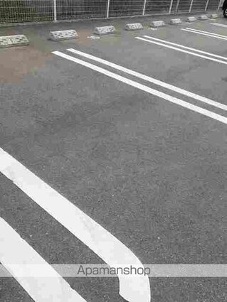 ル・グラン　Ⅰ[2LDK/55.23m2]の駐車場2