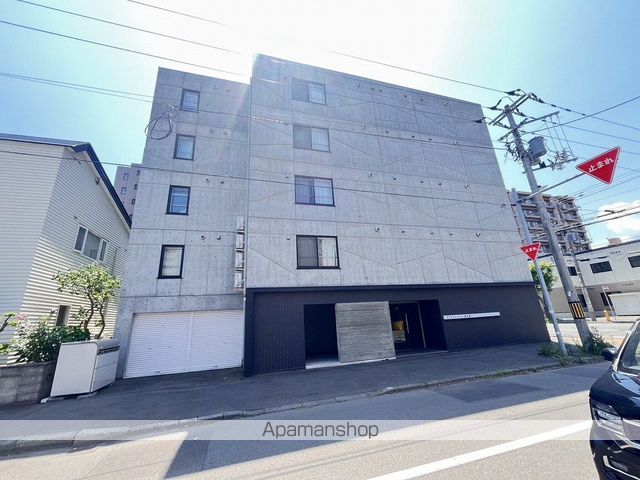 トラストコート北九条の外観写真