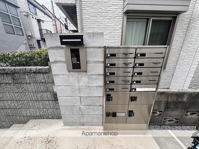 KーHOUSE西蒲田の玄関写真