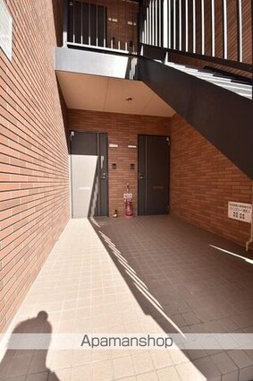 パインズコート新居　Ｅ棟[2LDK/55.89m2]の共用部2