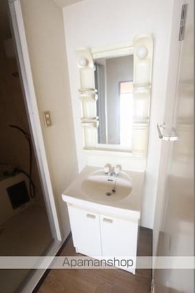 ヴィラ扇[2K/33.3m2]の洗面所