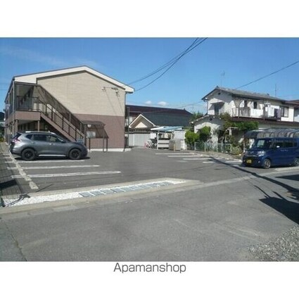 ｌｉｖｅ　ａｄｏｎｉｓーⅡ[1K/30.94m2]の駐車場