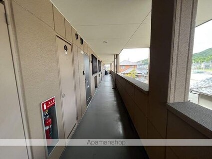 ニコ泉[2LDK/58.32m2]の共用部5