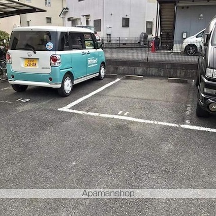 ボヌール　Ｋ[1K/22.4m2]の駐車場3