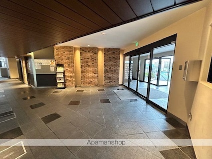 クレスト草津[1K/24.64m2]のエントランス1