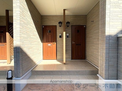 エレガント・サニーヒル[2DK/44.75m2]のエントランス1