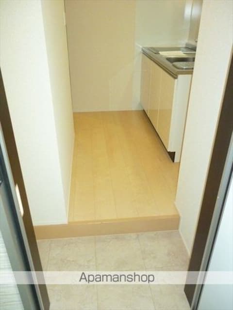 和歌山県和歌山市吹屋町３丁目[1K/27.03m2]の玄関