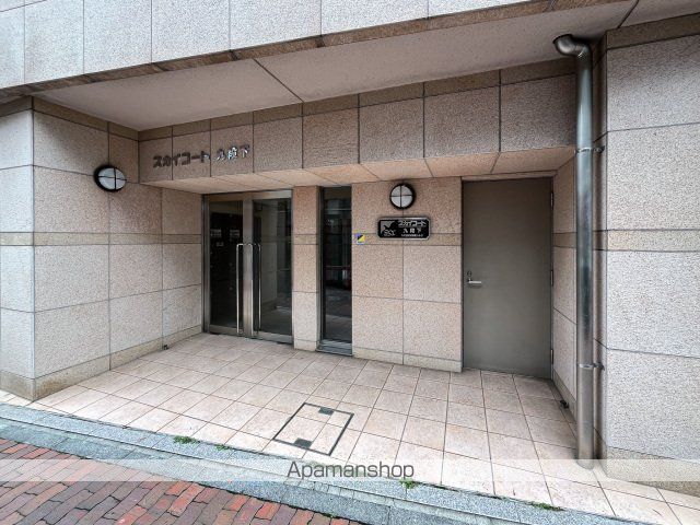 スカイコート九段下の玄関写真