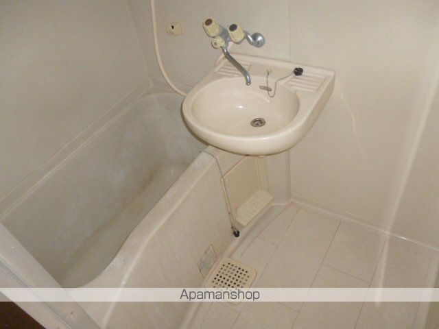 ラッシュウエストの内装写真