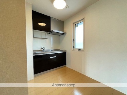 ラ・ポート・イースト[1LDK/42.13m2]のキッチン2