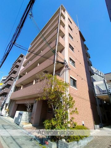 HUGE2の外観写真